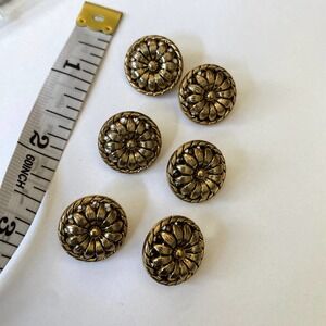 Set of six Flower Gold tone replacement buttons 6 buttons